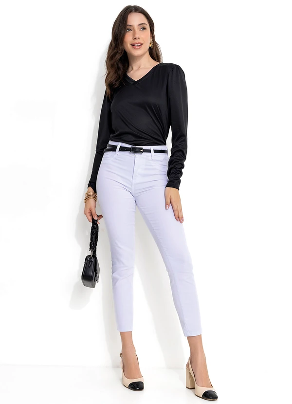 Moda Pop - Blusa Preta Manga Longa com Decote em V 3