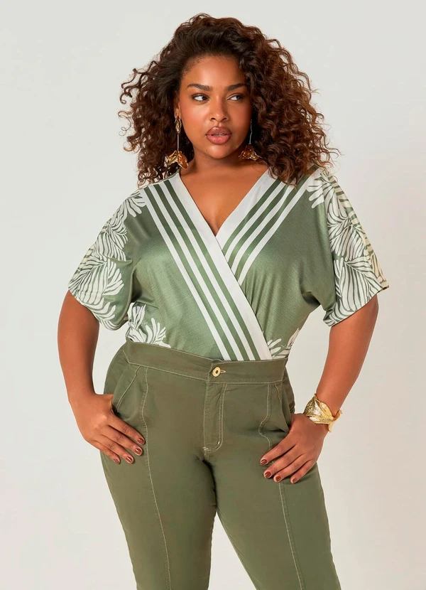 Elegance - Body Decote Transpassado e Mangas Morcego Verde