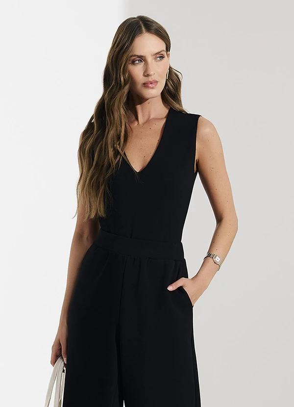 Veev - Body Feminino em Ribana Maxi com Decote V Preto