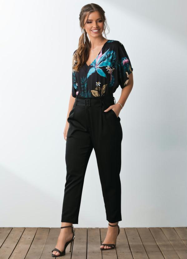 Quintess - Body Floral Preto Decote V e Mangas Amplas 6