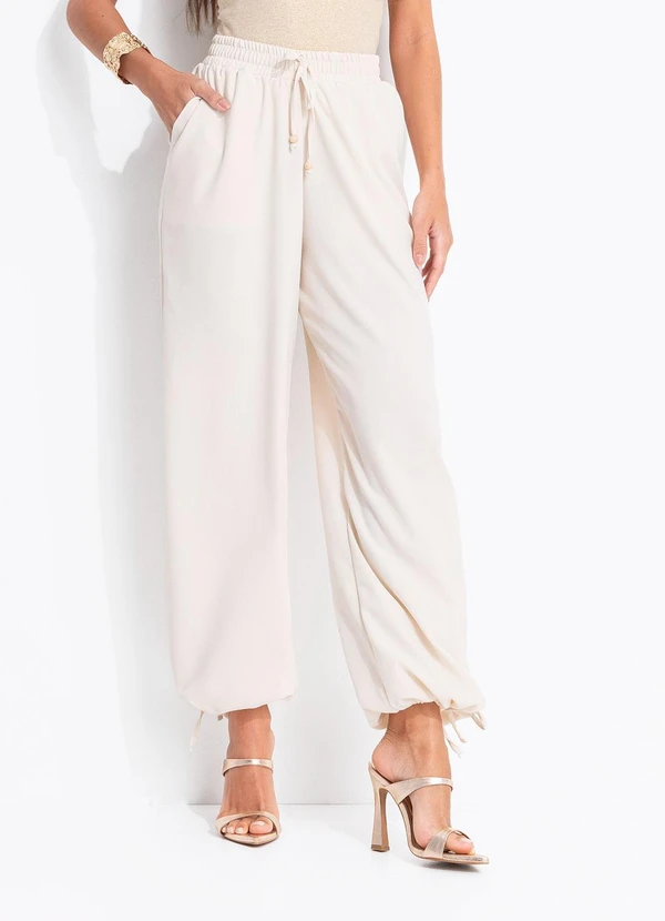 Quintess - Calça Aladim Bege em Crepe Plano