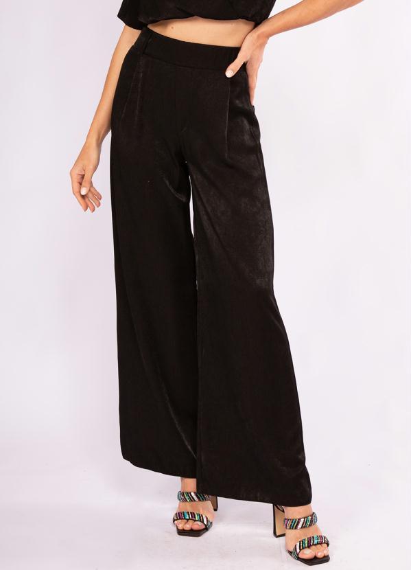 Doce Trama - Calça Ampla em Tecido Plano Preto