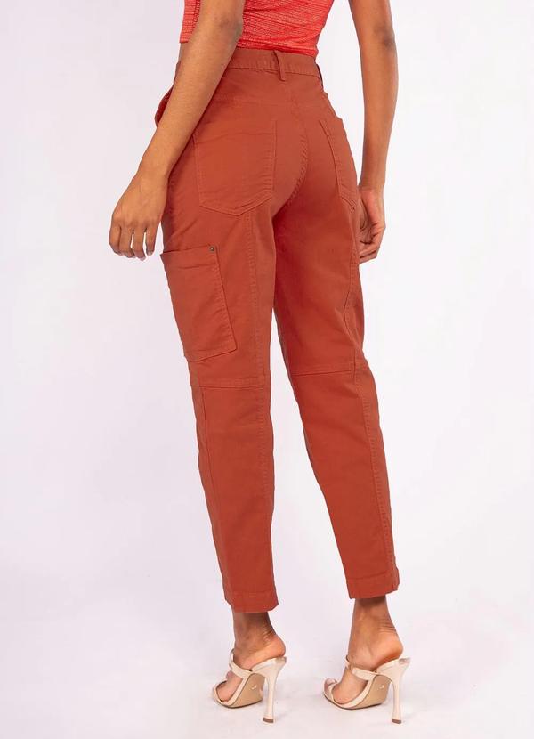 Doce Trama - Calça Baggy em Sarja Terracota 2