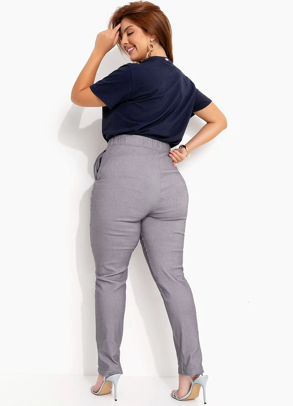 Quintess - Calça Cinza Claro em Bengaline 11