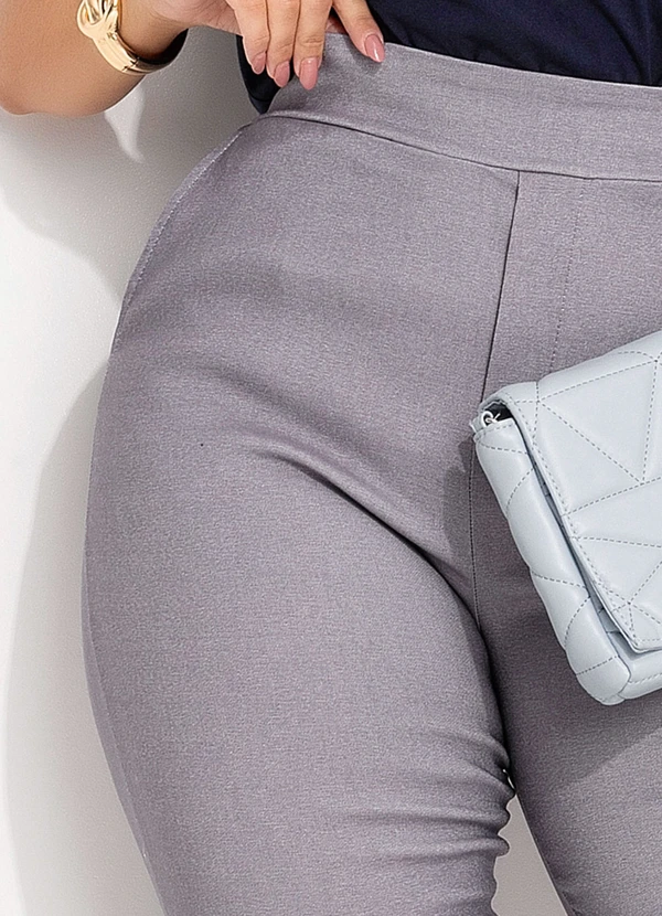 Quintess - Calça Cinza Claro em Bengaline