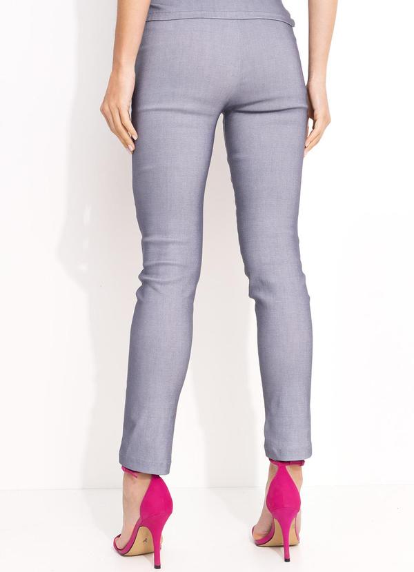 Quintess - Calça Cinza Claro em Bengaline 2