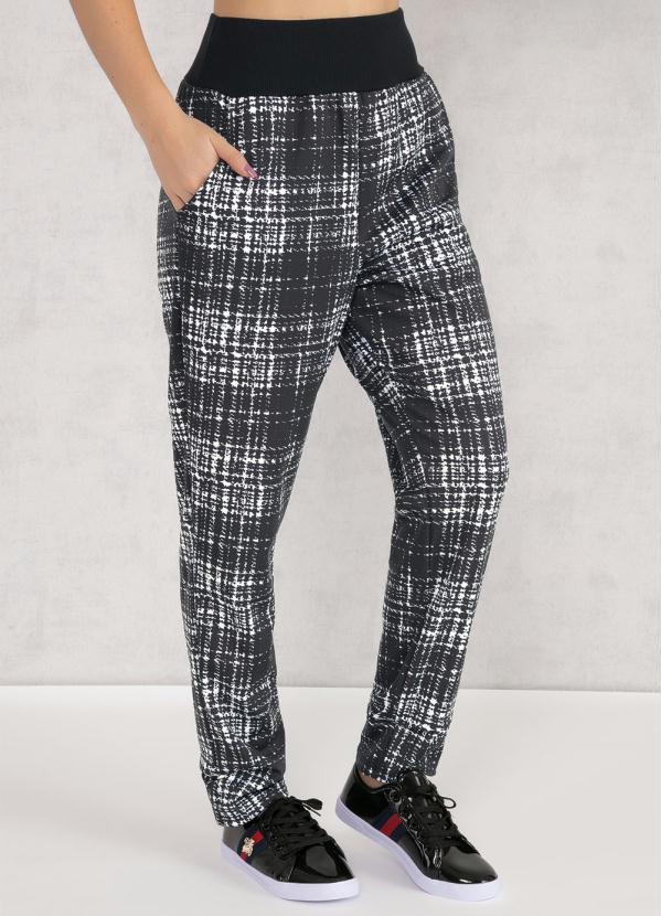 Moda Pop - Calça com Bolsos Xadrez Preta 3