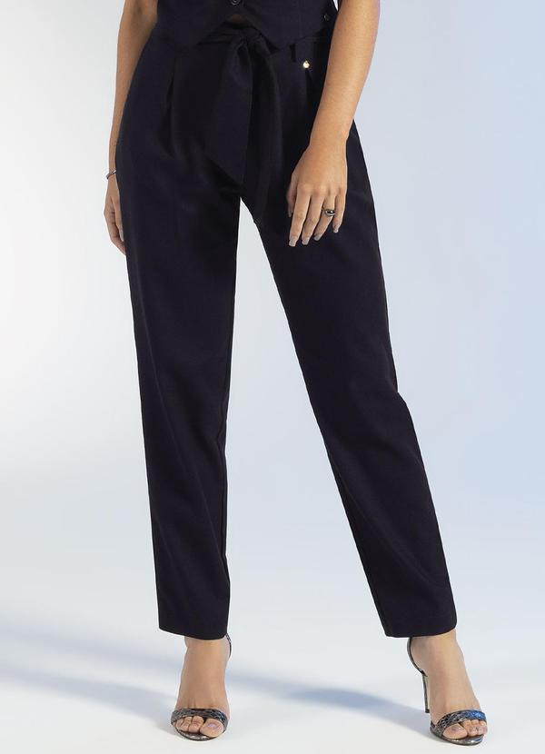 Gris - Calça Elegante em Linho com Forro Preto