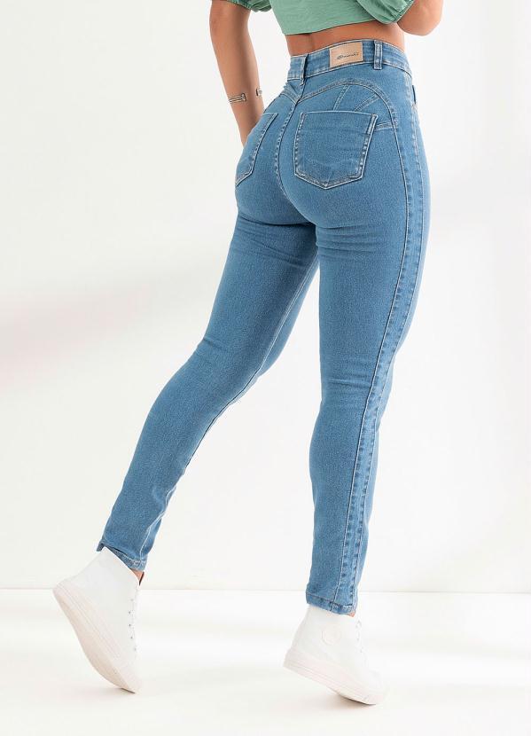 Sawary Jeans - Calça em Jeans Clara 2