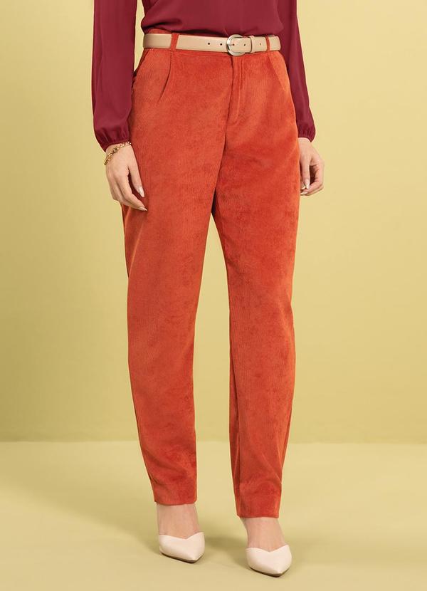 Cativa - Calça Feminina em Veludo Cotelê Vermelho