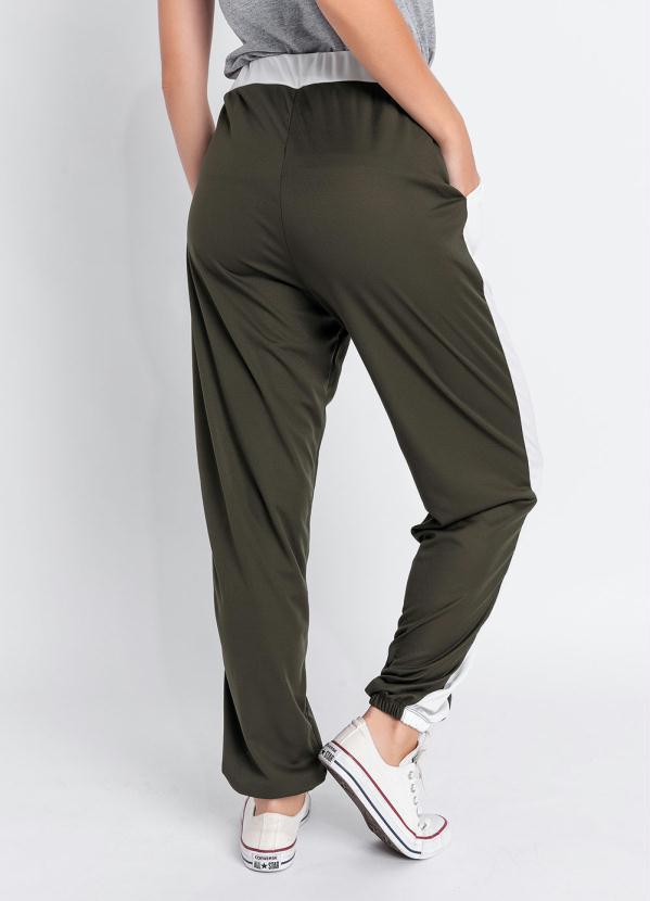 Outlet - Calça Jogger Verde e Off com Bolsos 2