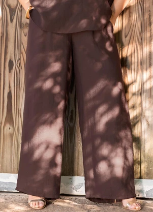 Quintess - Calça Marrom em Viscose Plana Sarjada - QUINTESS