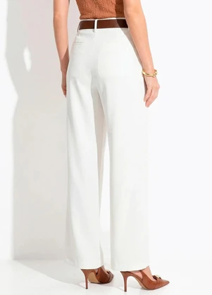 Quintess - Calça Off White em Crepe Plano - QUINTESS