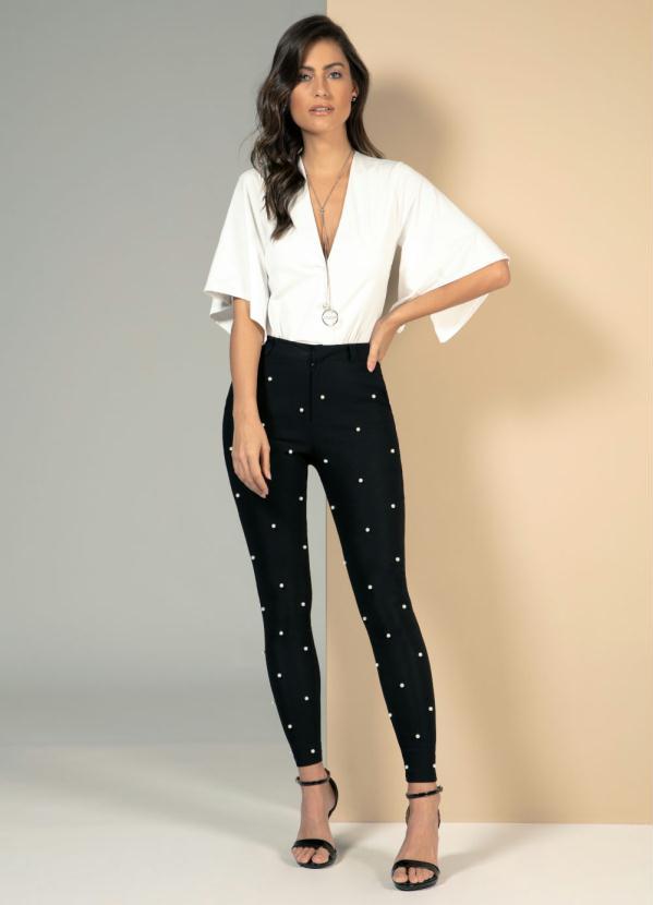 Quintess - Calça Preta com Aplicação de Pérolas Sintéticas 4