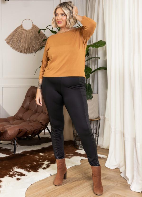 Quintess - Calça Preta com Recortes 4