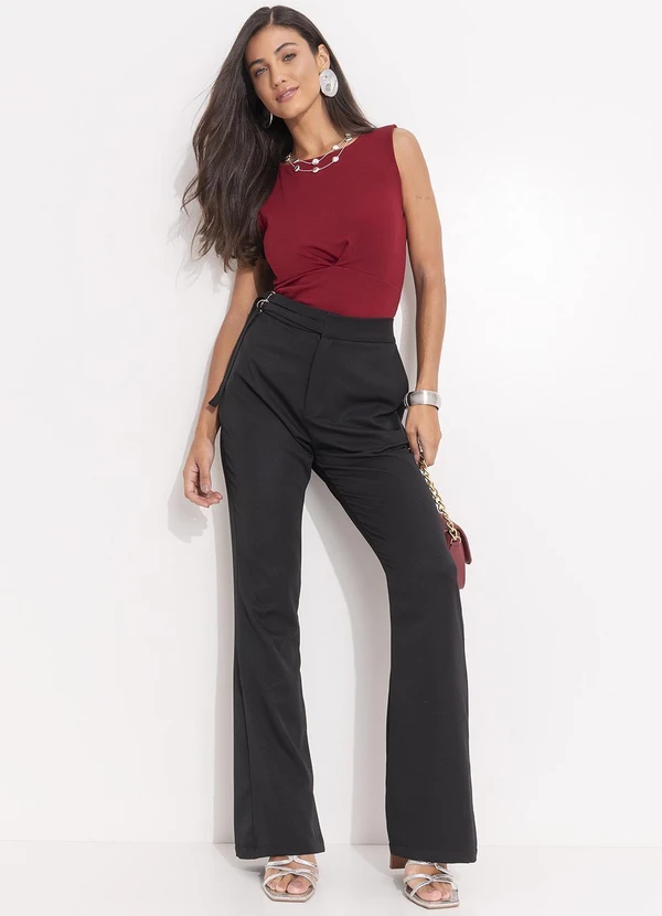 Quintess - Calça Preto em Tecido Plano Maquinetado 10