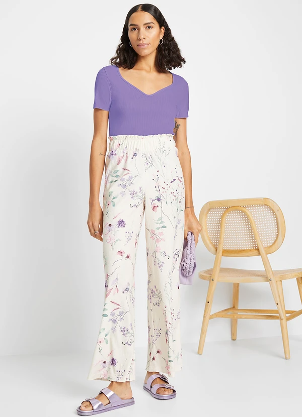 bonprix - Calça Ramo de Flores em Crepe Plano 4