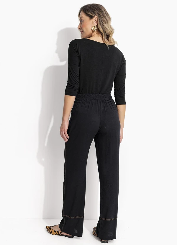 Quintess - Calça Reta Preta em Viscose Plana 2