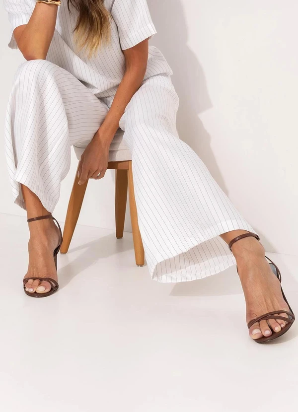 Quintess - Calça Risca de Giz Branco em Alfaiataria 5