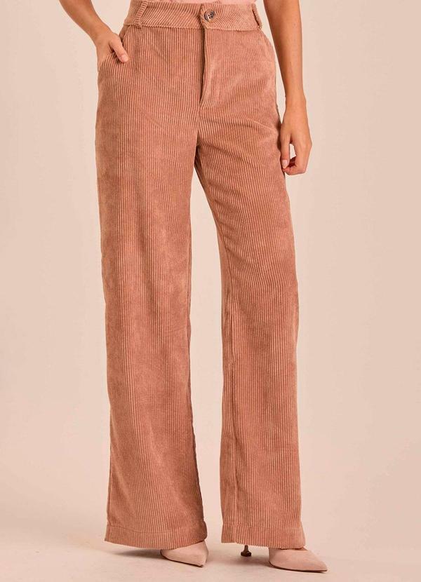 Doce Trama - Calça Wide Leg em Veludo Cotelê Marrom