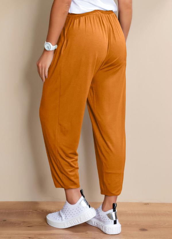 Quintess - Calça Caramelo Soltinha com Pregas 2