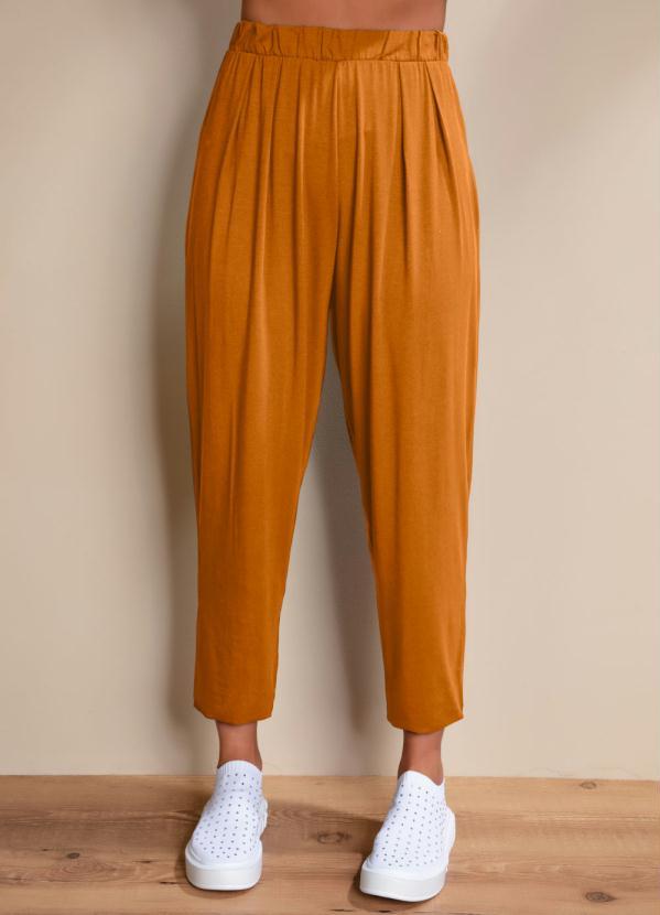Quintess - Calça Caramelo Soltinha com Pregas 3