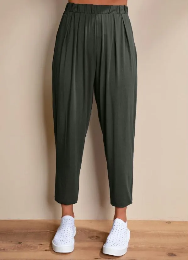 Quintess - Calça Chumbo Soltinha com Pregas 3