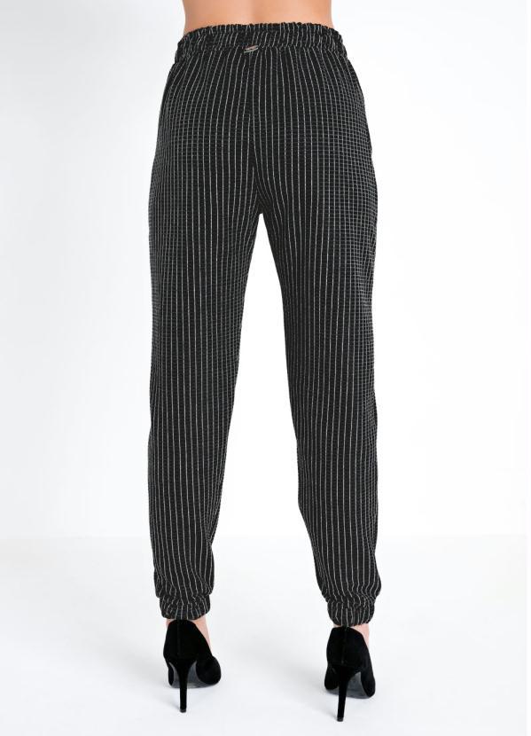 Quintess - Calça com Fios Metalizados Prata Preta 4