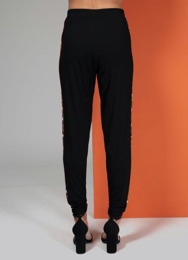 Quintess - Calça com Recortes Laterais Preta 4