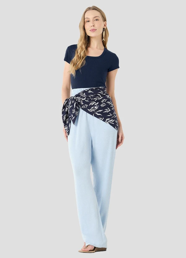 Cereja Rosa - Calça Feminina em Viscose Trabalhada Azul