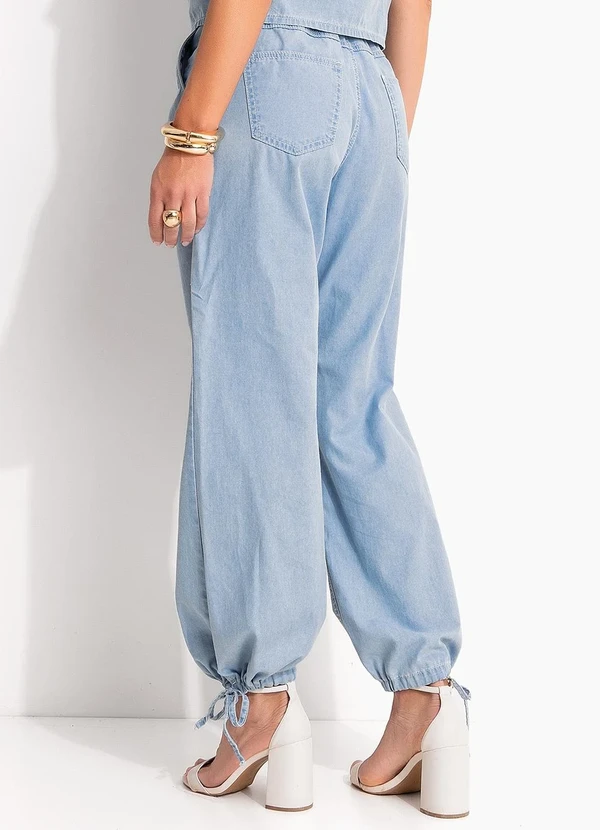 Quintess - Calça Aladim Azul Claro em Jeans Leve 2