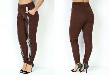 Cala Jogger Marrom com Faixas na Frente