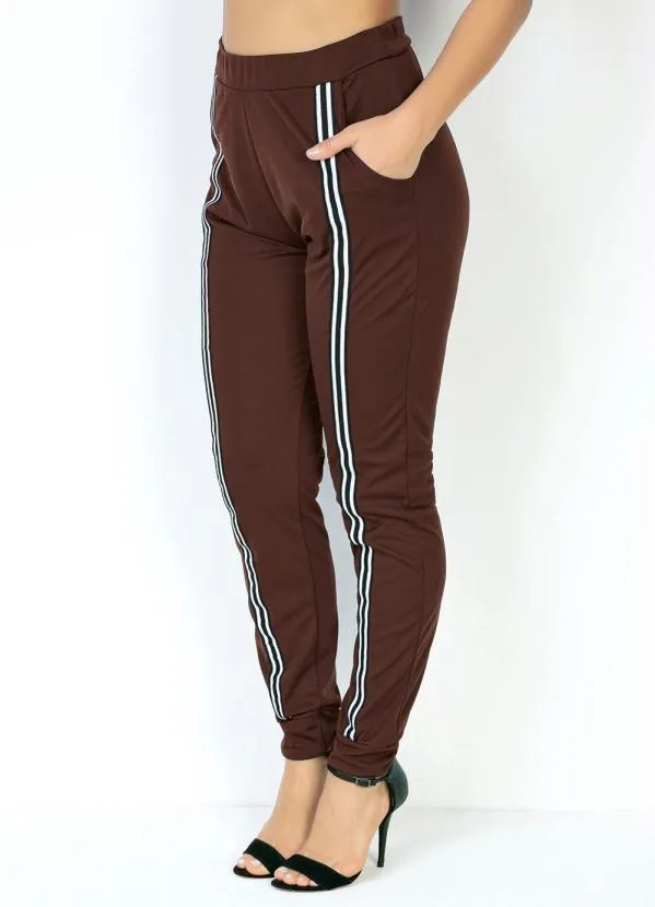 Moda Pop Calça Jogger Marrom com Faixas na Frente