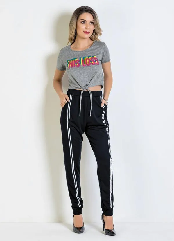 Moda Pop - Calça Jogger Preta com Faixas na Frente 3