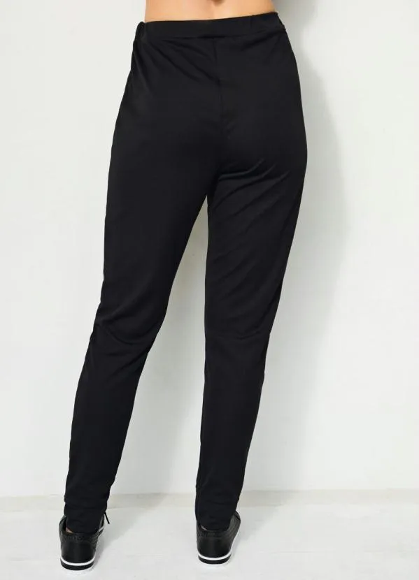 Moda Pop - Calça Jogger Preta com Faixas na Frente 7