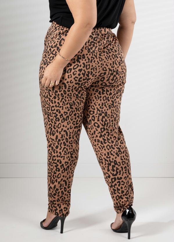 Quintess - Calça Onça Marrom Soltinha com Pregas 8