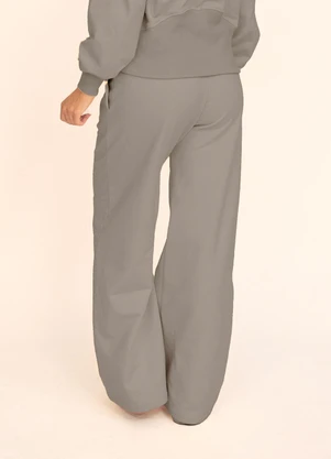Briard - Calça Pantalona Feminina com Bolsos Cinza - BRIARD