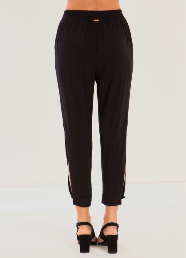 Quintess - Calça Preta com Abertura Lateral 6