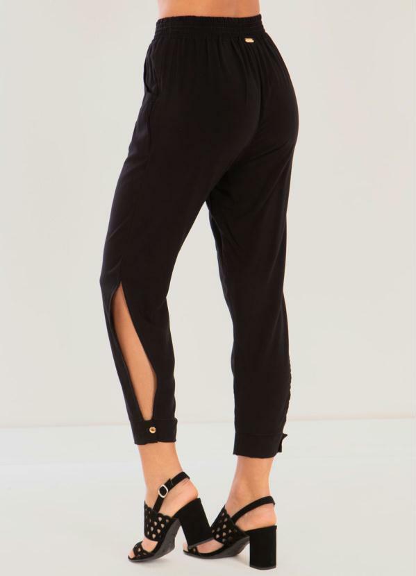 Quintess - Calça Preta com Abertura Lateral 7