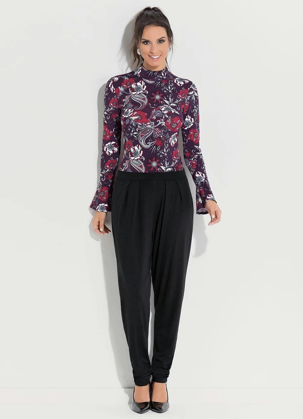 Quintess - Calça Preta Soltinha com Pregas 12