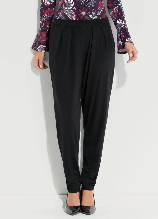 Quintess - Calça Preta Soltinha com Pregas 10