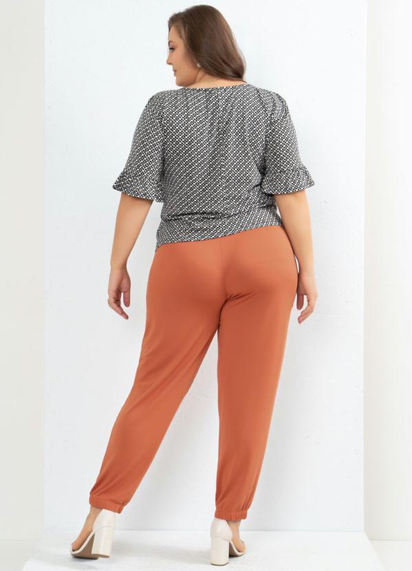 Quintess - Calça Telha com Pregas e Bolsos 11