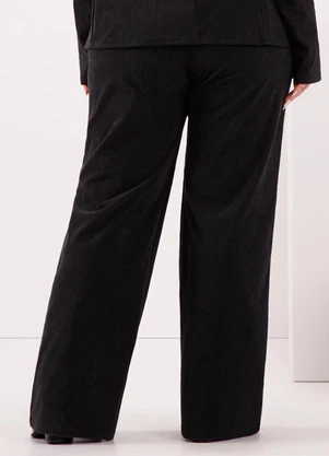Lunender Mais Mulher - Calça Wide Leg em Tecido de Veludo Preto - LUNENDER MAIS MULHER
