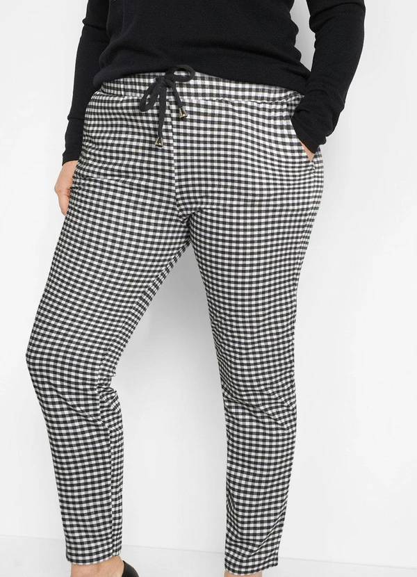 bonprix - Calça Xadrez Comfort com Amarração Vivhy Preto 6