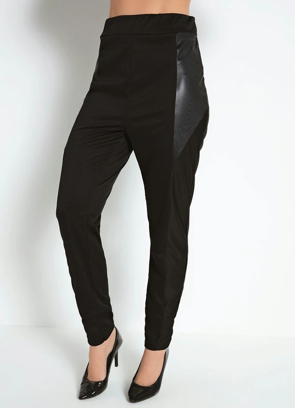 Moda Pop - Legging com Recorte Preta 6