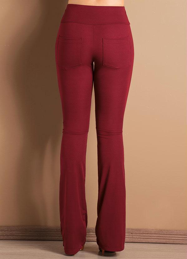 Moda Pop - Calça Flare com Bolsos Costas Bordô 2