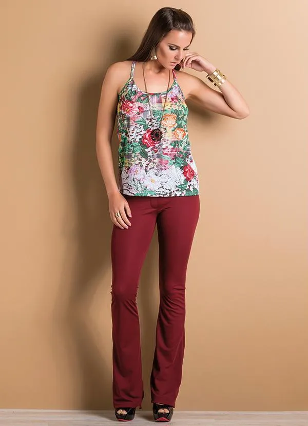 Moda Pop - Calça Flare com Bolsos Costas Bordô 6