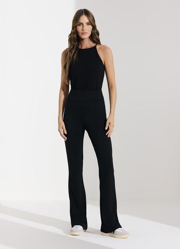 Veev - Calca Flare Feminina em Malha Comfort Preto