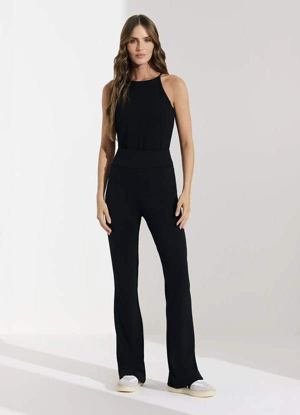 Veev - Calca Flare Feminina em Malha Comfort Preto