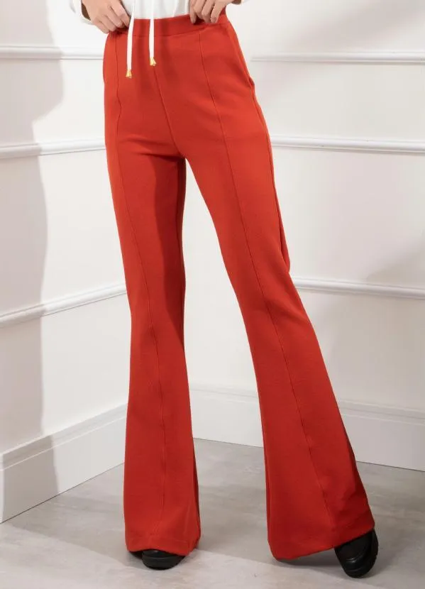 Quintess - Calça Flare Ferrugem com Bolsos